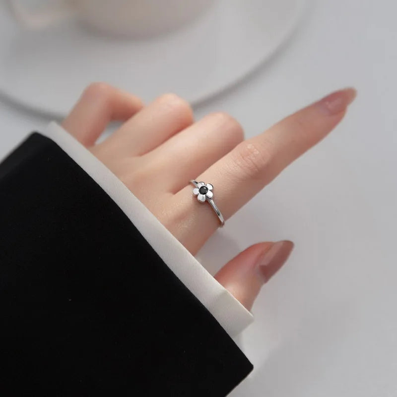 Adjustable Floral Zircon Ring - Elegant Flower Design Statement Ring for Women