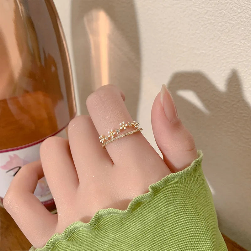 Adjustable Floral Zircon Ring - Elegant Flower Design Statement Ring for Women