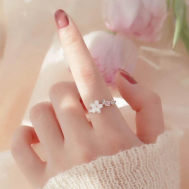 Adjustable Floral Zircon Ring - Elegant Flower Design Statement Ring for Women