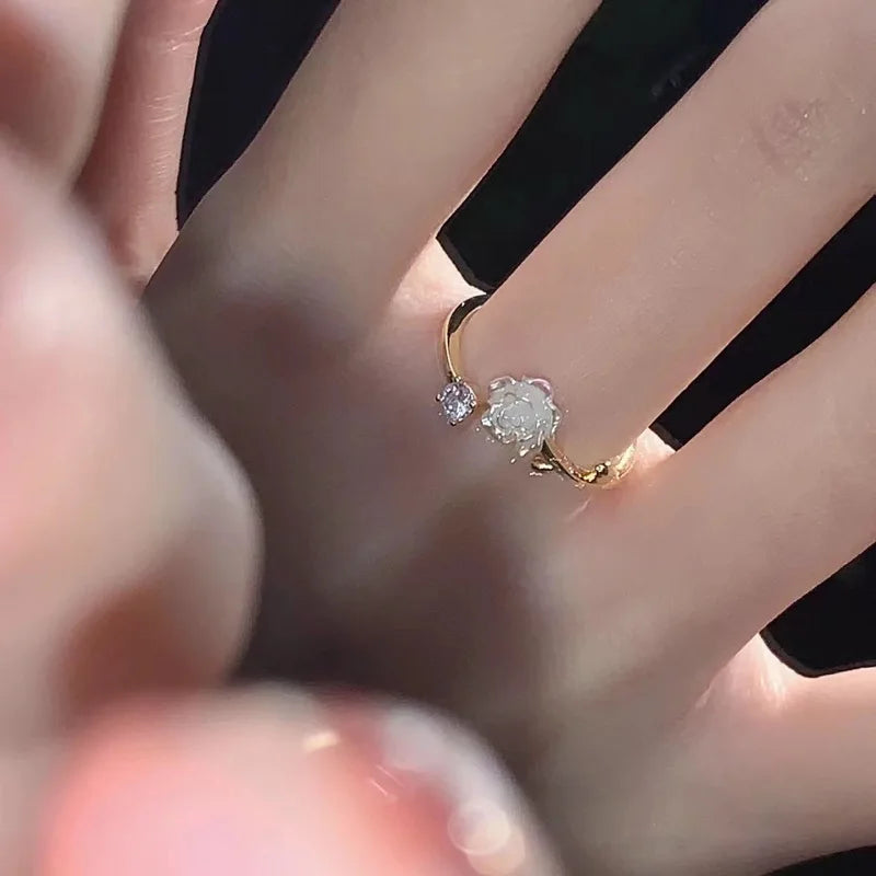 Adjustable Floral Zircon Ring - Elegant Flower Design Statement Ring for Women